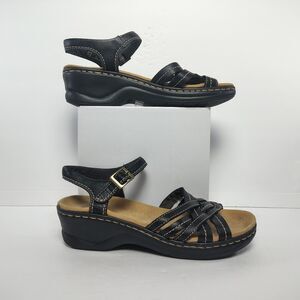 Clarks Bendables Womens 8.5M Black Leather Strappy Wedge Sandals Ankle Straps